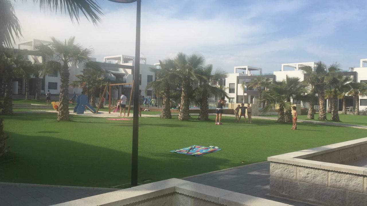 Apartment Oasisbeach La Zenia Орихуела Екстериор снимка