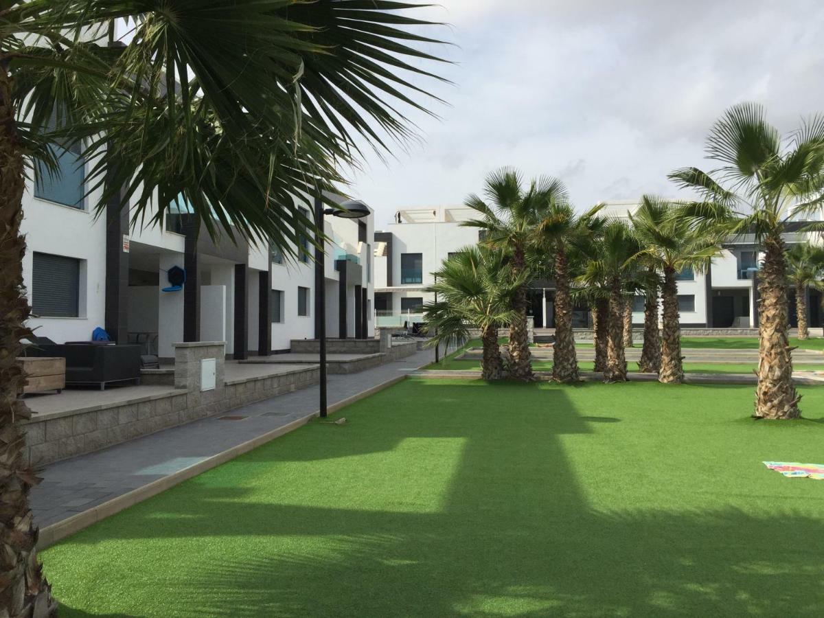 Apartment Oasisbeach La Zenia Орихуела Екстериор снимка