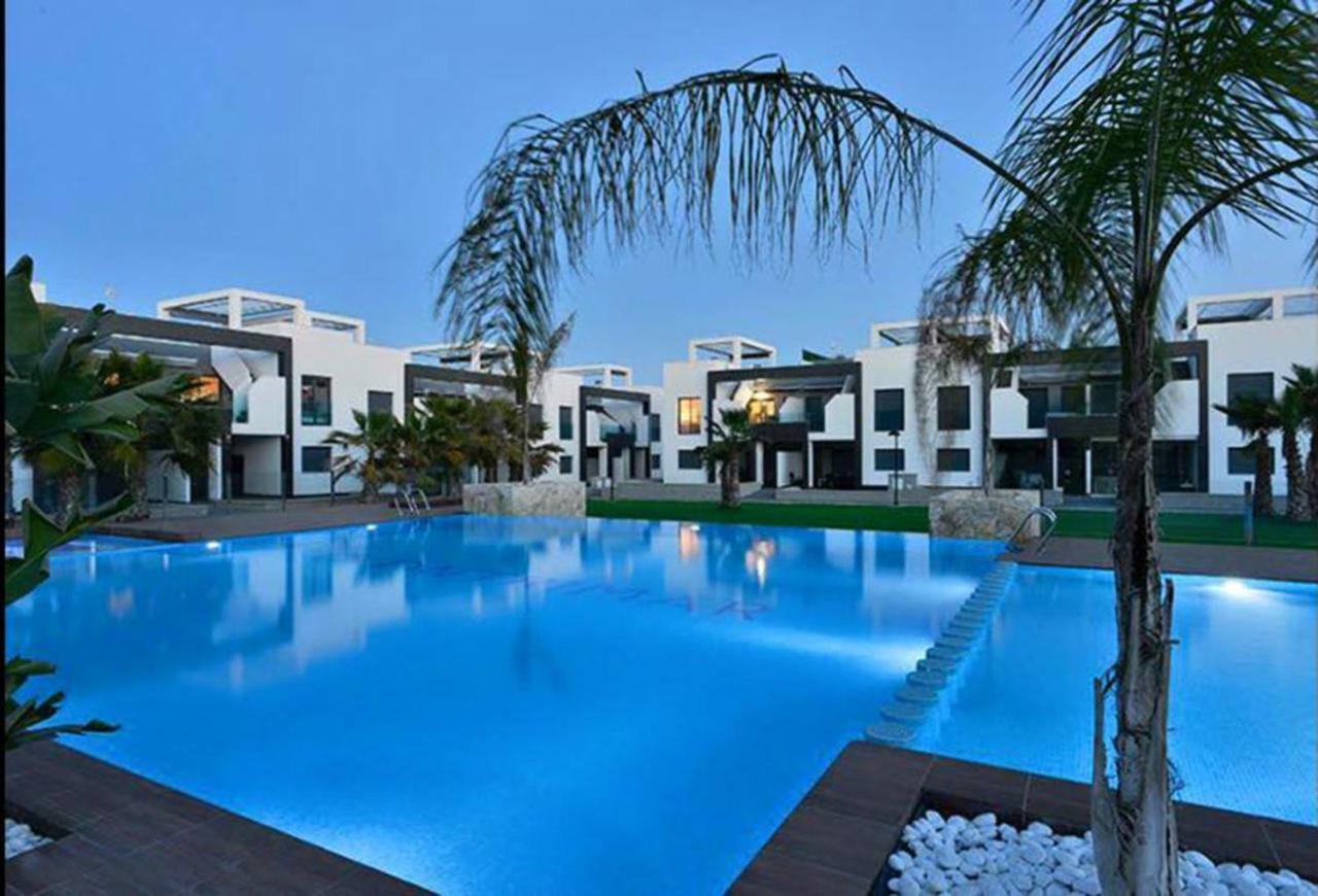 Apartment Oasisbeach La Zenia Орихуела Екстериор снимка