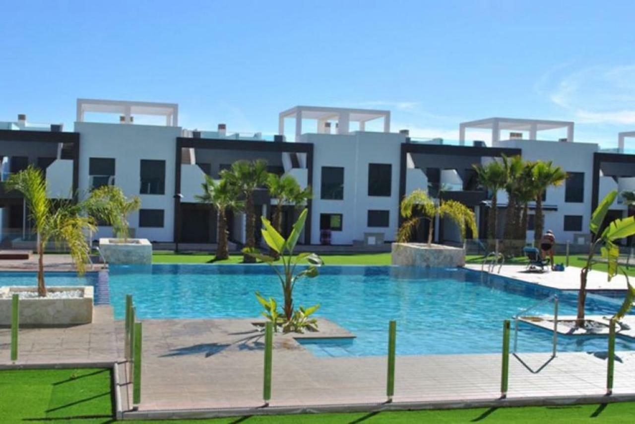 Apartment Oasisbeach La Zenia Орихуела Екстериор снимка